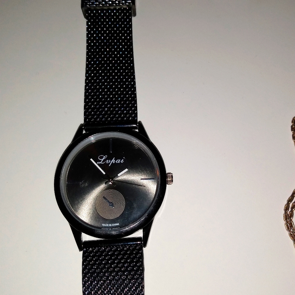 Lupia watch